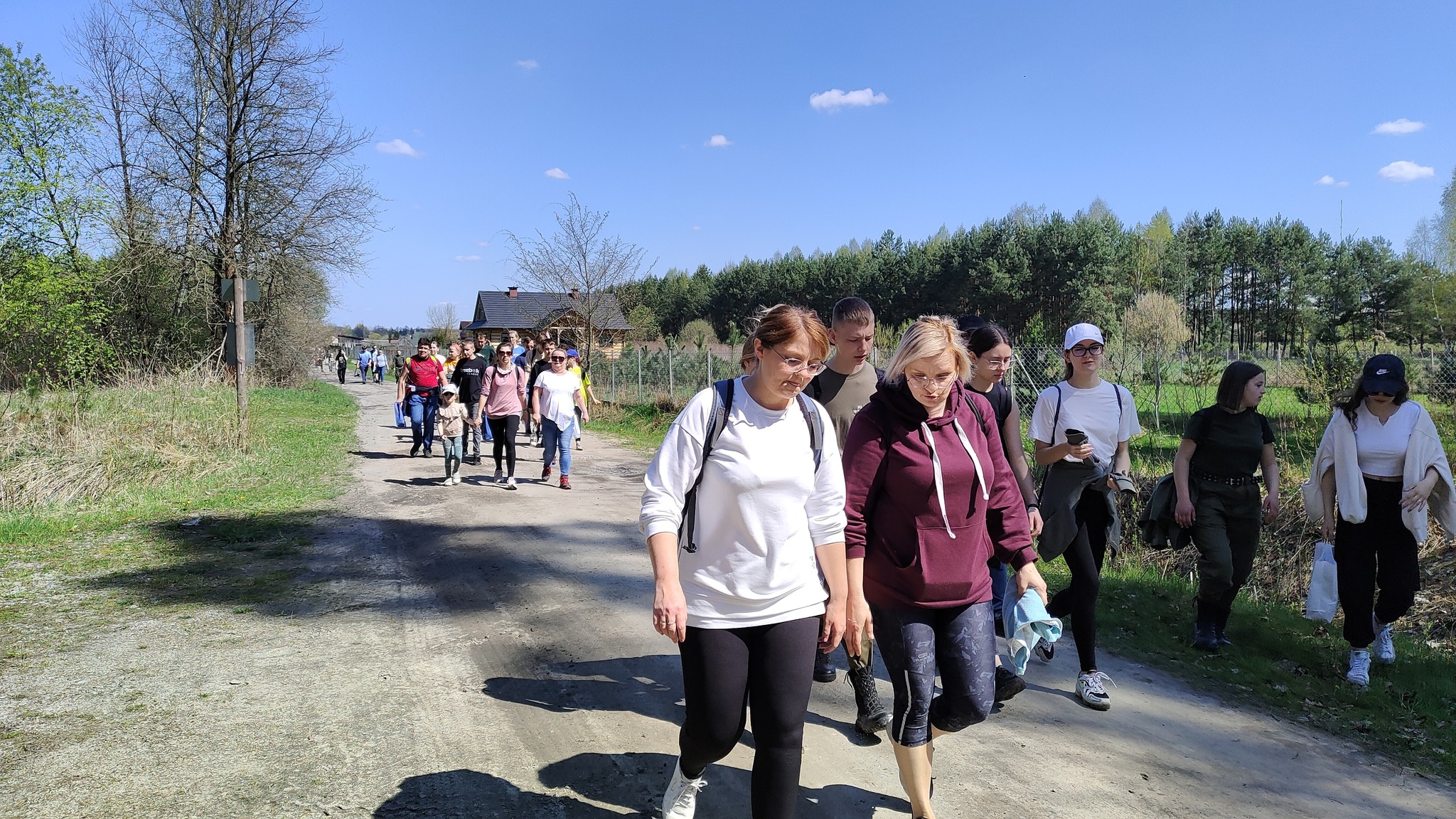 Powiatowy Rajd Pieszy "Dzień Ziemi 2023 r."