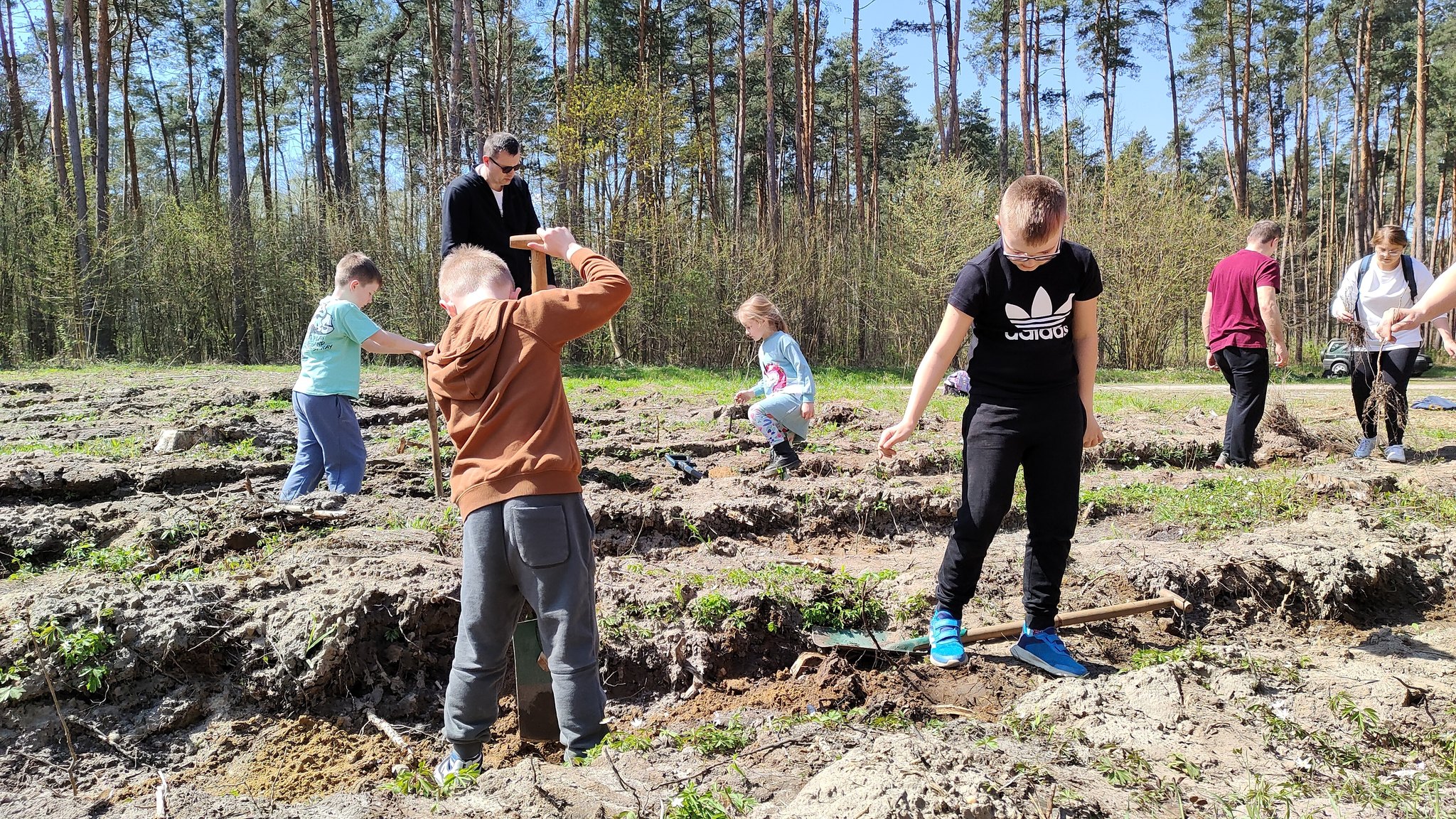 Powiatowy Rajd Pieszy "Dzień Ziemi 2023 r."