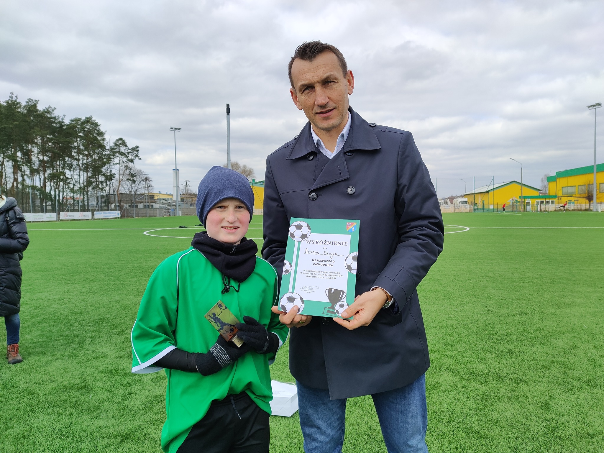 zawody o tytuł Mistrzów Powiatu w Mini Piłkę nożną dla chłopców ze szkół podstawowych, rocznik 2010 i młodsi.