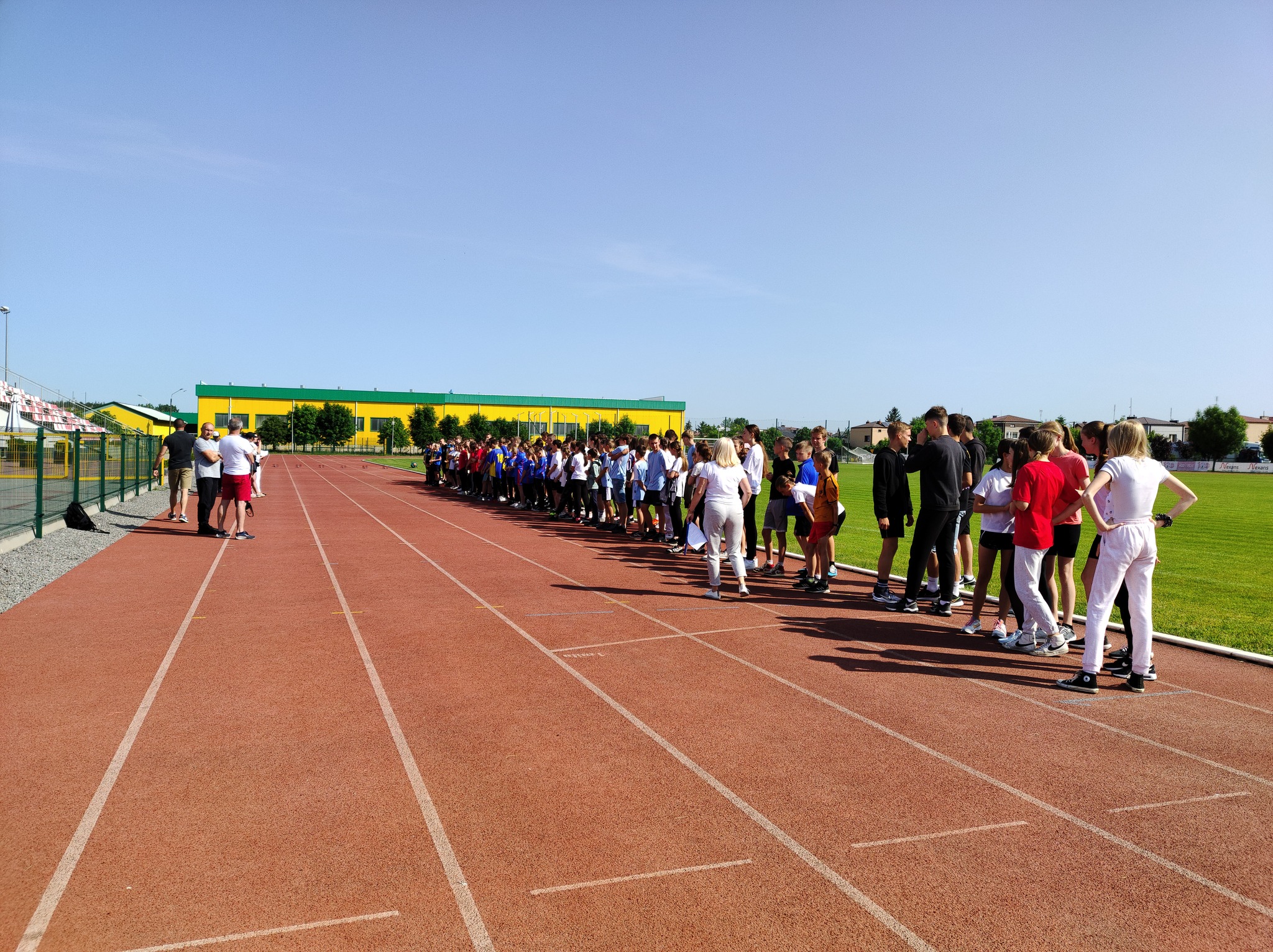 Zawody o tytuł Mistrzów Powiatu w Lekkoatletyce dla chłopców i dziewcząt ze szkół podstawowych