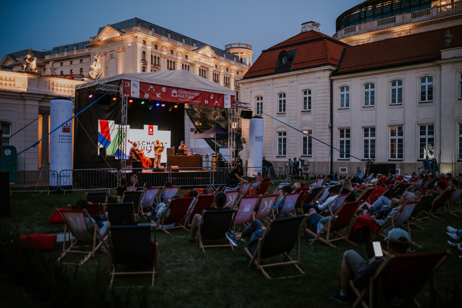 Muzyczne Konstelacje, organizowane na przepięknym dziedzińcu Ministerstwa Kultury i Dziedzictwa Narodowego.