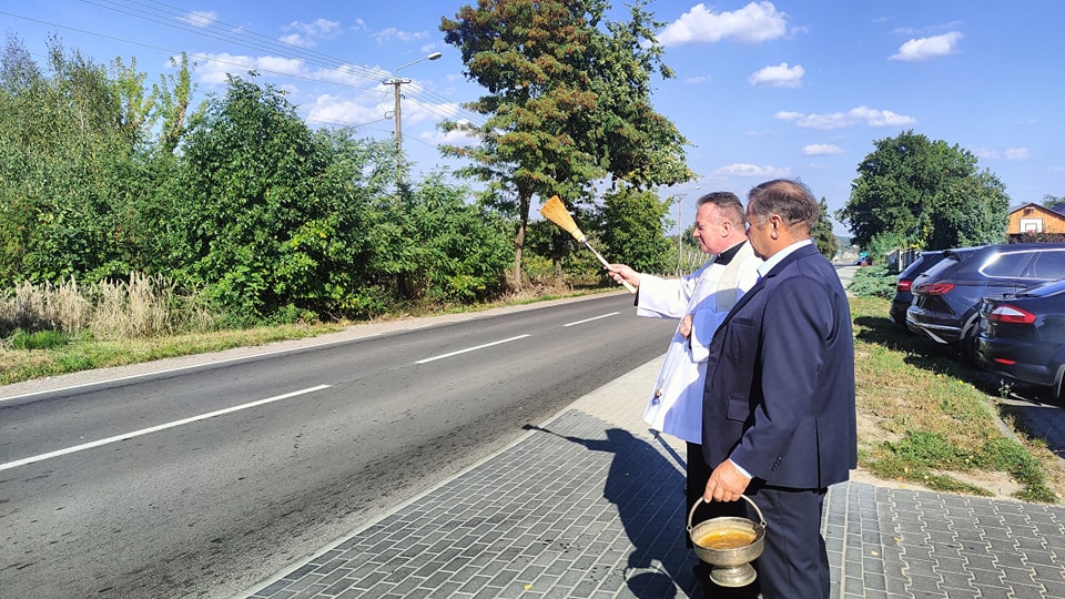 29 września odbyło się oficjalne otwarcie drogi powiatowej relacji Falęcice – Adamów.