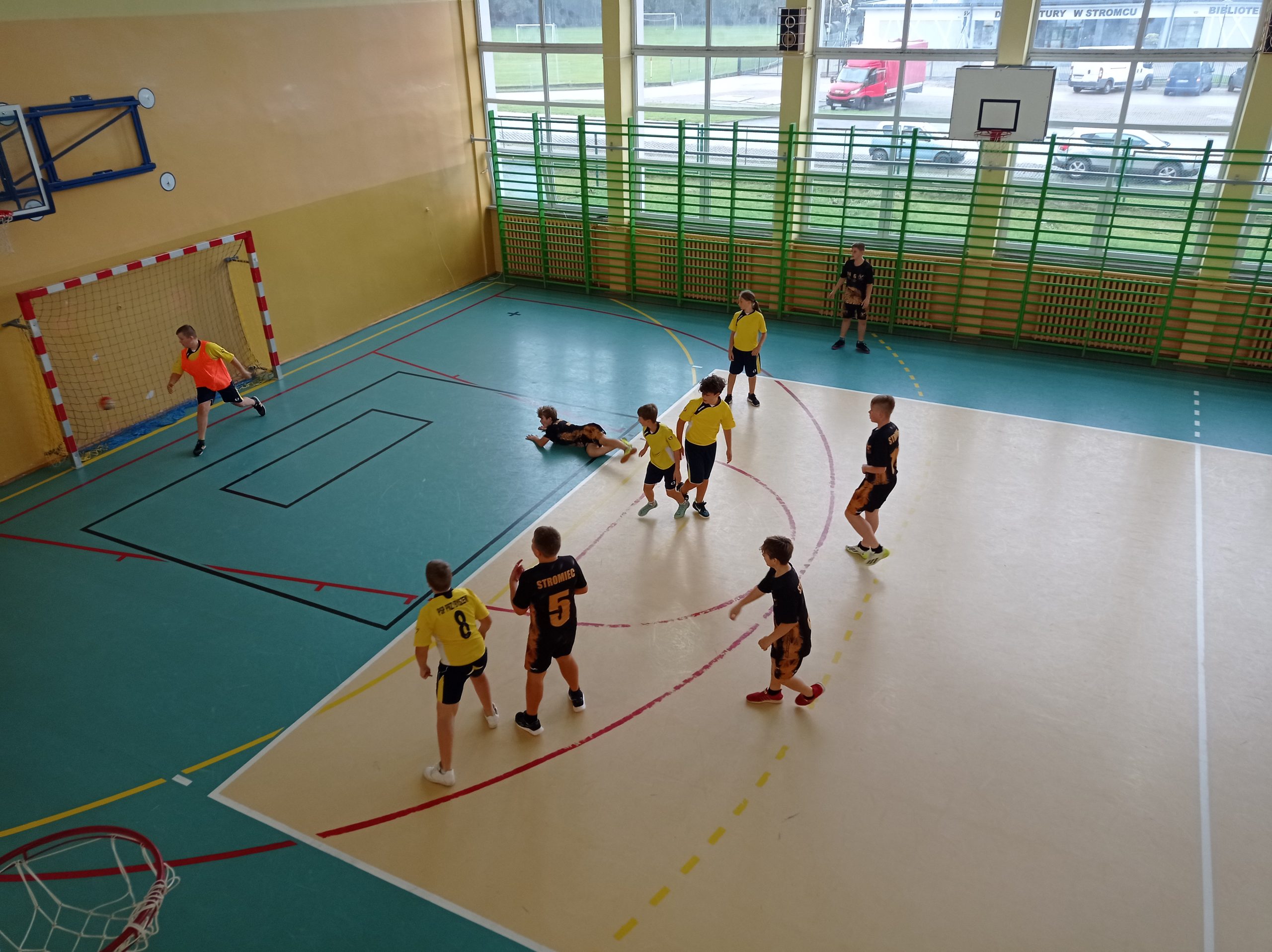 Mistrzostwa Powiatu w minipiłce ręcznej dziewcząt i chłopców szkół podstawowych im. Dionizego Czachowskiego w Stromcu