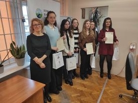 UROCZYSTE ROZDANIE NAGRÓD W I POWIATOWYM KONKURSIE LITERACKIM ''ZAINSPIROWANI FREDRĄ"