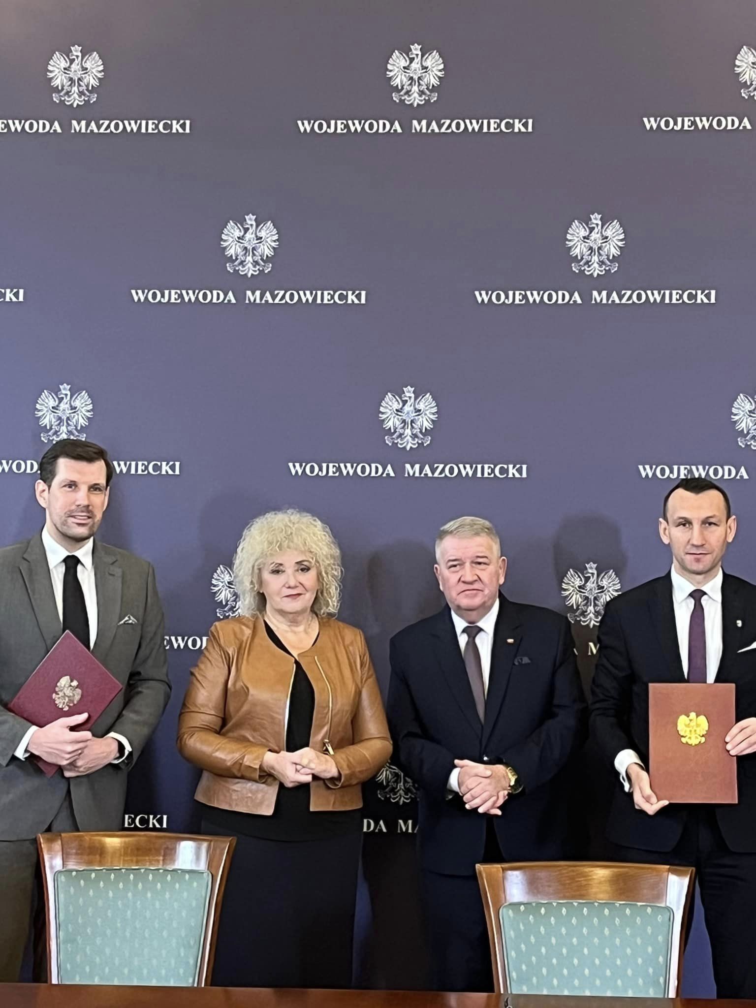 Poprawa bezpieczeństwa ruchu pieszych przy Szkole Podstawowej w Bobrku