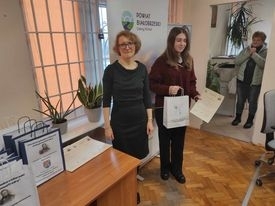 UROCZYSTE ROZDANIE NAGRÓD W I POWIATOWYM KONKURSIE LITERACKIM ''ZAINSPIROWANI FREDRĄ"