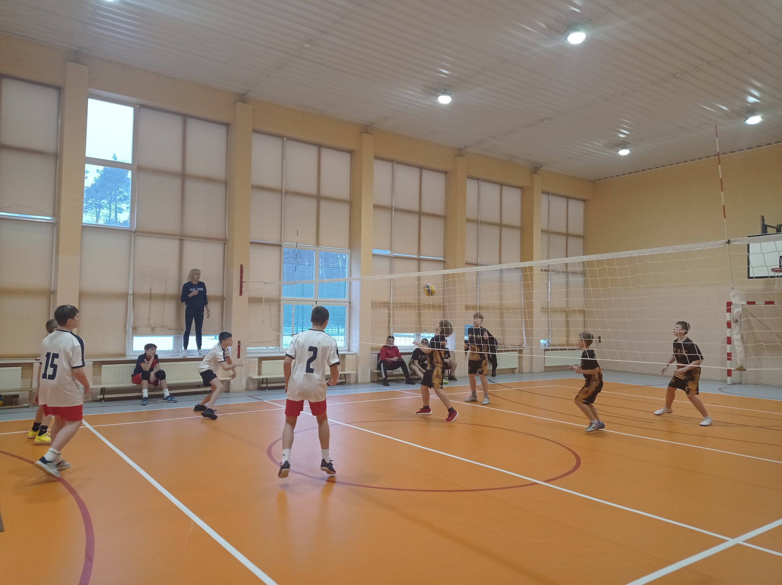 Mistrzostwa Powiatu w mini piłce siatkowej dziewcząt i chłopców szkół podstawowych