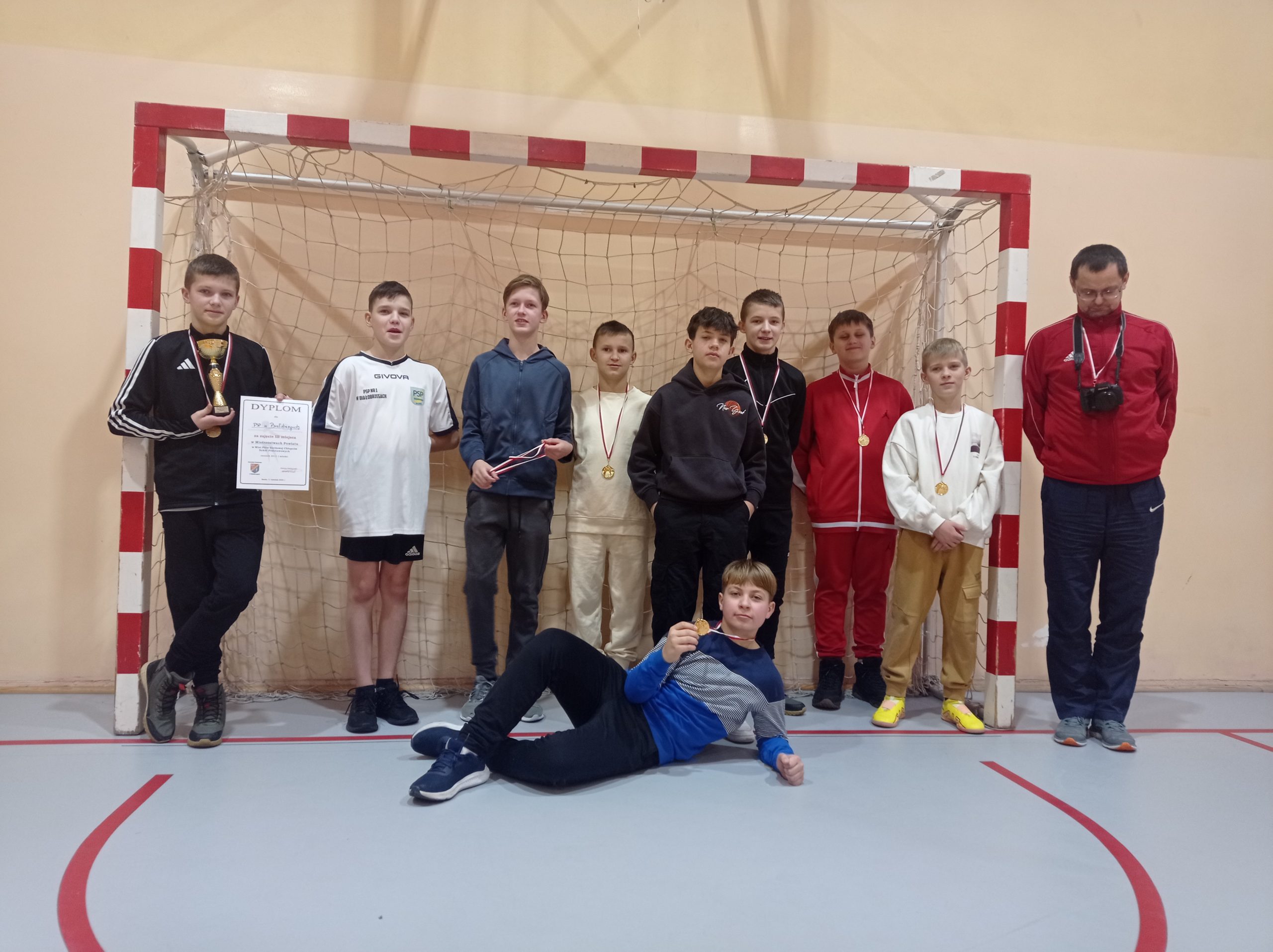 Mistrzostwa Powiatu w mini piłce siatkowej dziewcząt i chłopców szkół podstawowych