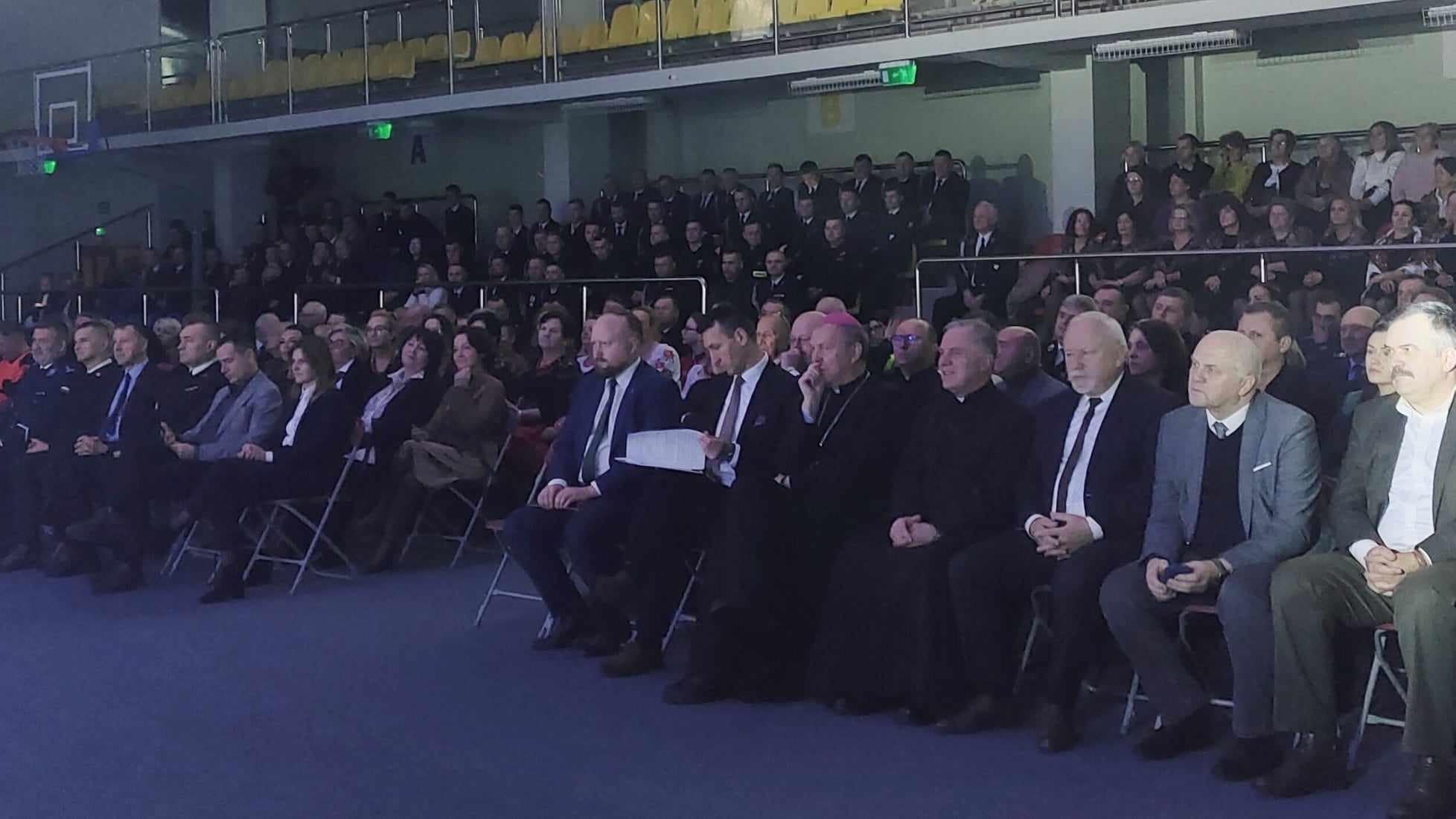 19 stycznia 2024 roku w Hali Widowiskowo - Sportowej w Białobrzegach odbyło się Noworoczne Spotkanie Służb i Organizacji Anno Domini 2024.