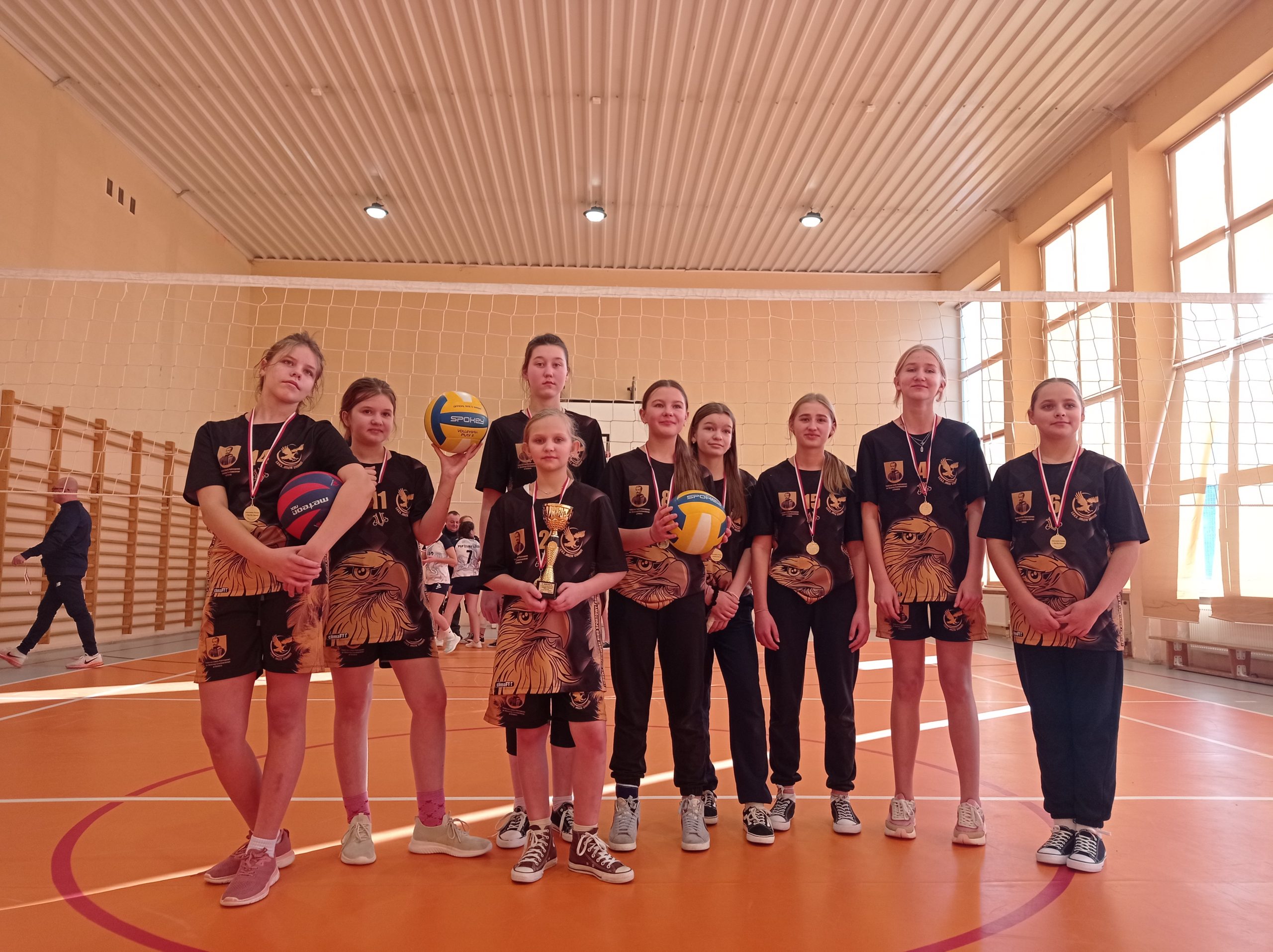 Mistrzostwa Powiatu w mini piłce siatkowej dziewcząt i chłopców szkół podstawowych