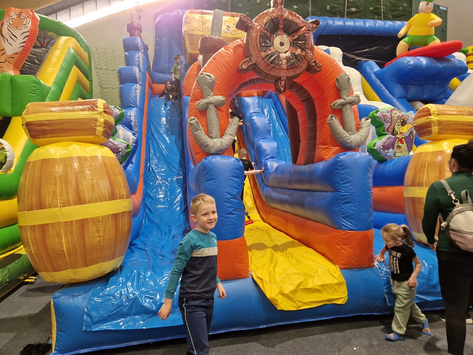 Pierwsza edycja Powiatowego Festiwalu Dmuchańców.