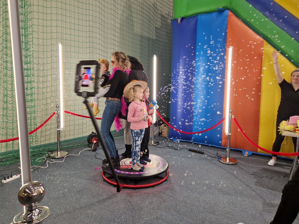 Pierwsza edycja Powiatowego Festiwalu Dmuchańców.