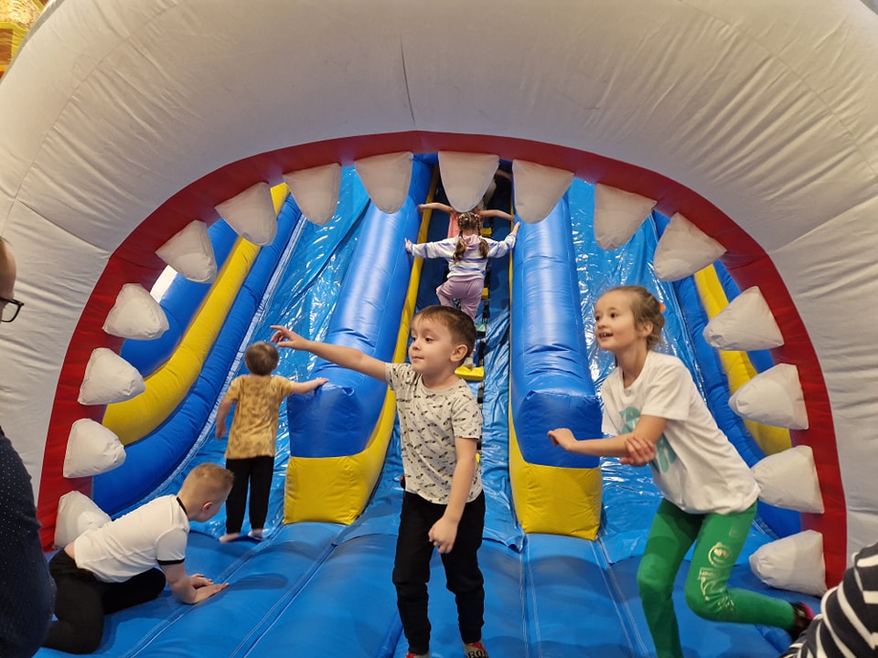 Pierwsza edycja Powiatowego Festiwalu Dmuchańców.