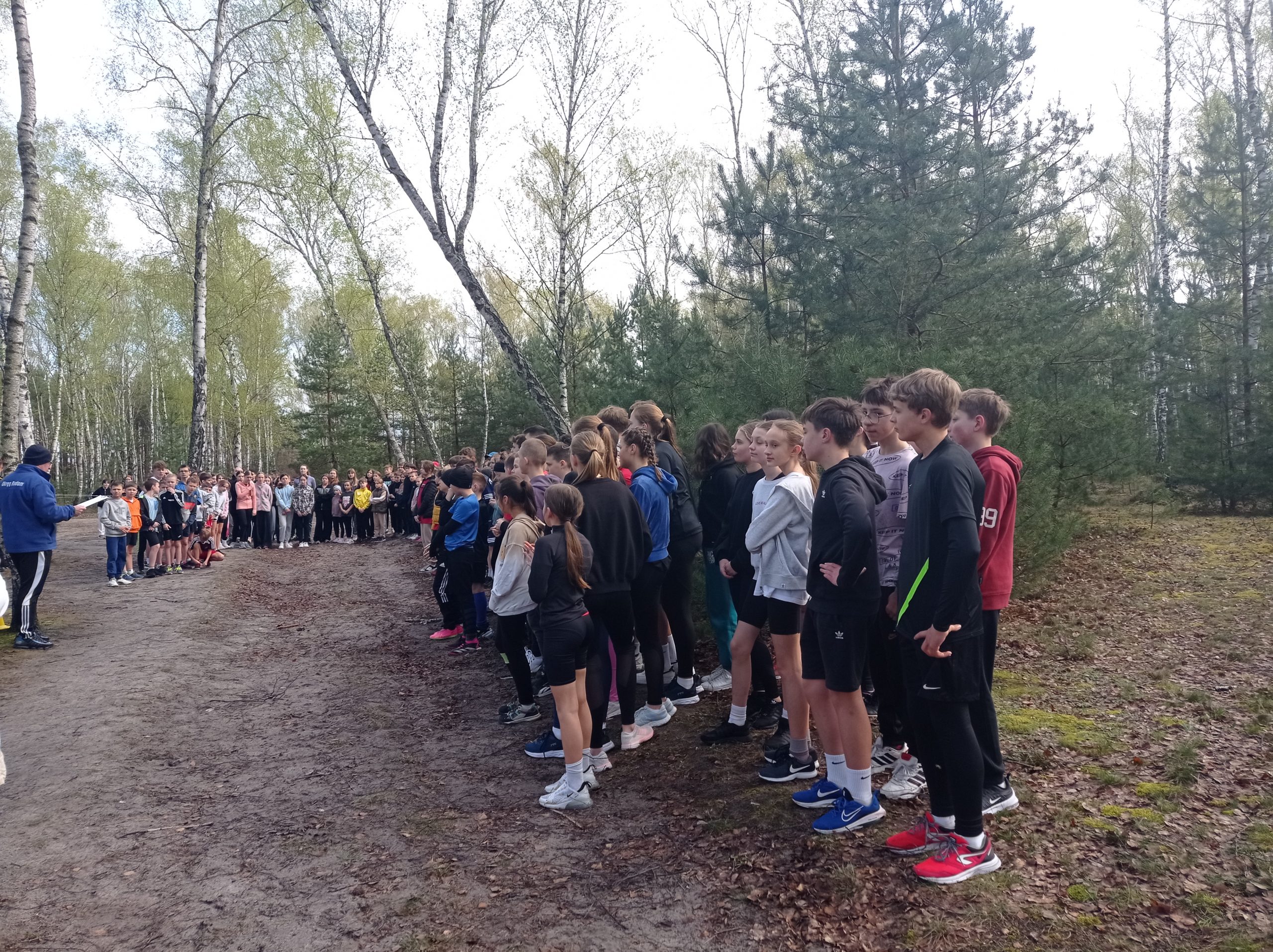 Mistrzostwa Powiatu w indywidualnych biegach przełajowych uczniów szkół podstawowych