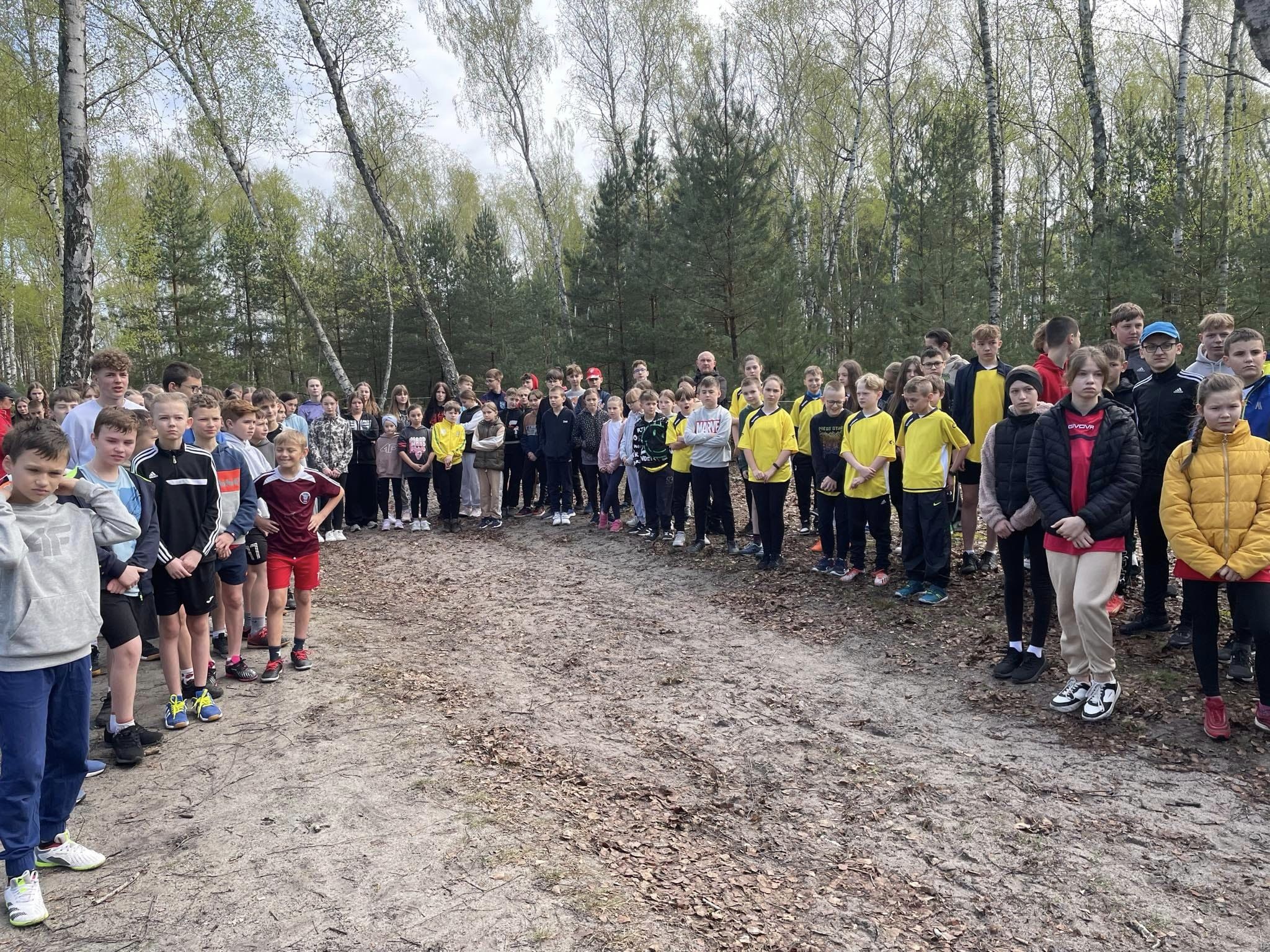 Mistrzostwa Powiatu w indywidualnych biegach przełajowych uczniów szkół podstawowych