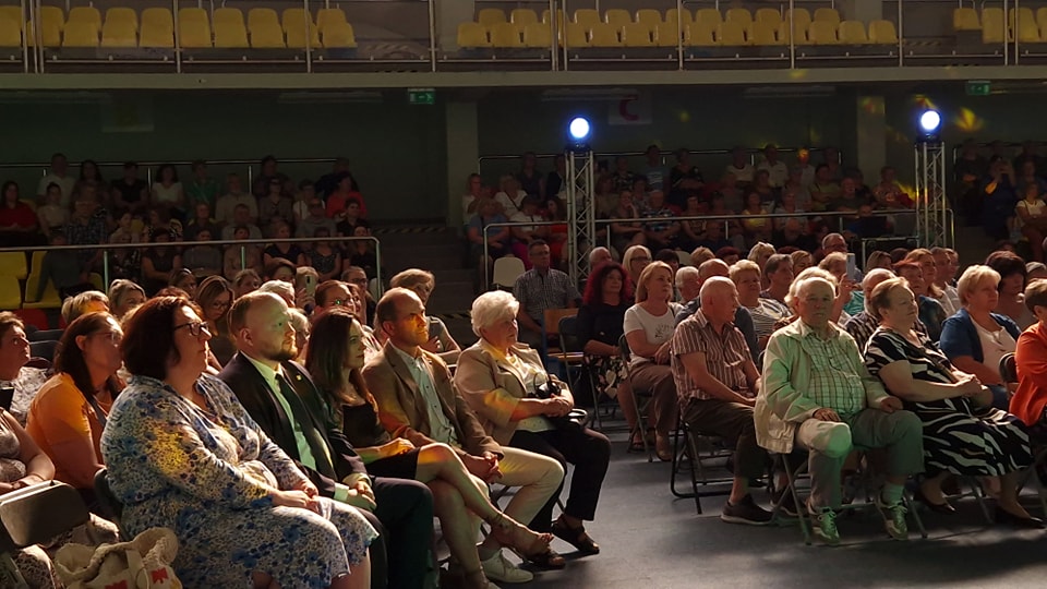 Znane i lubiane covery z klasą oraz autorskie piosenki Olgi Bończyk