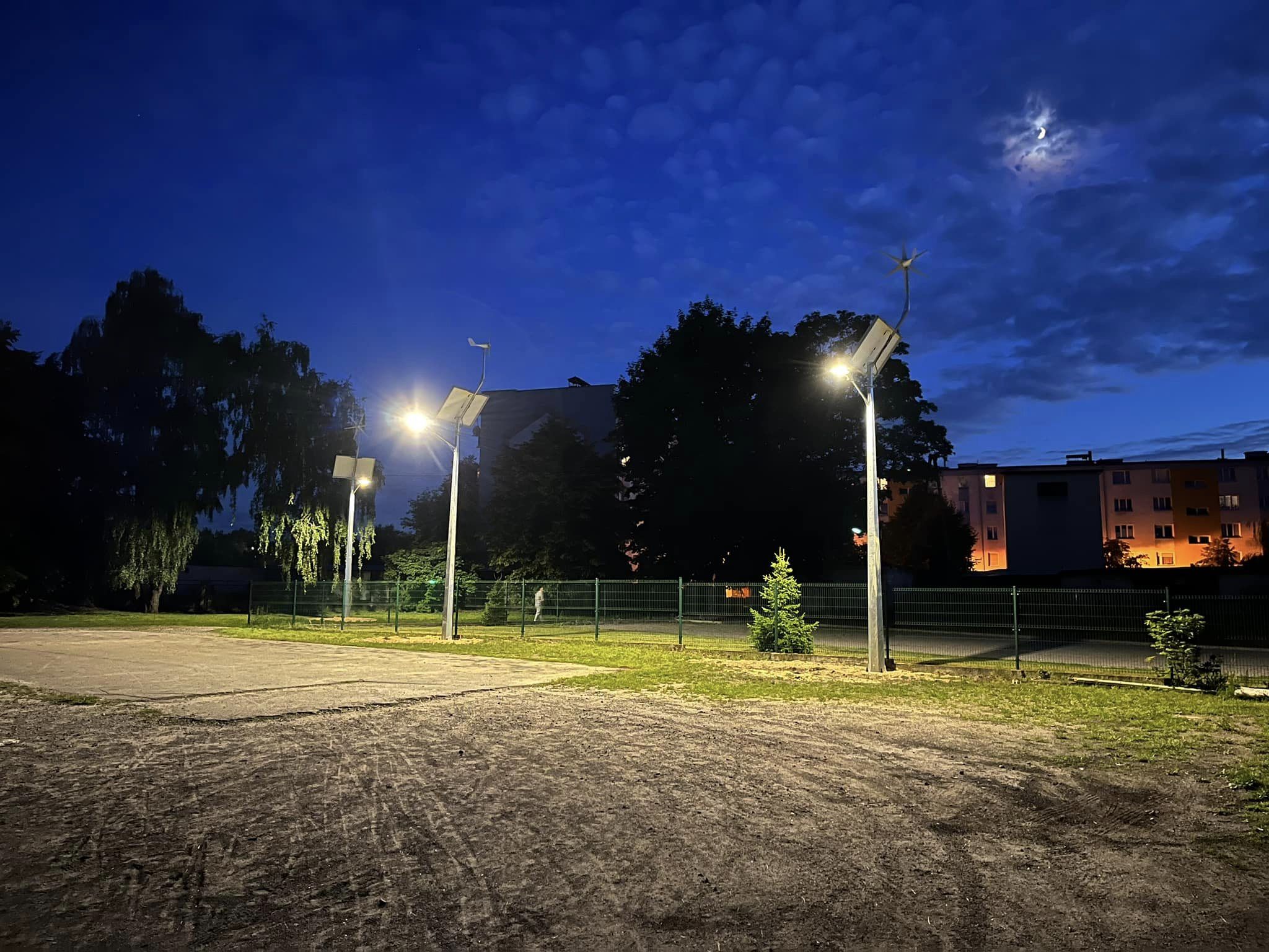 „Ekologiczne oświetlenie placów użyteczności publicznej w Powiecie Białobrzeskim”