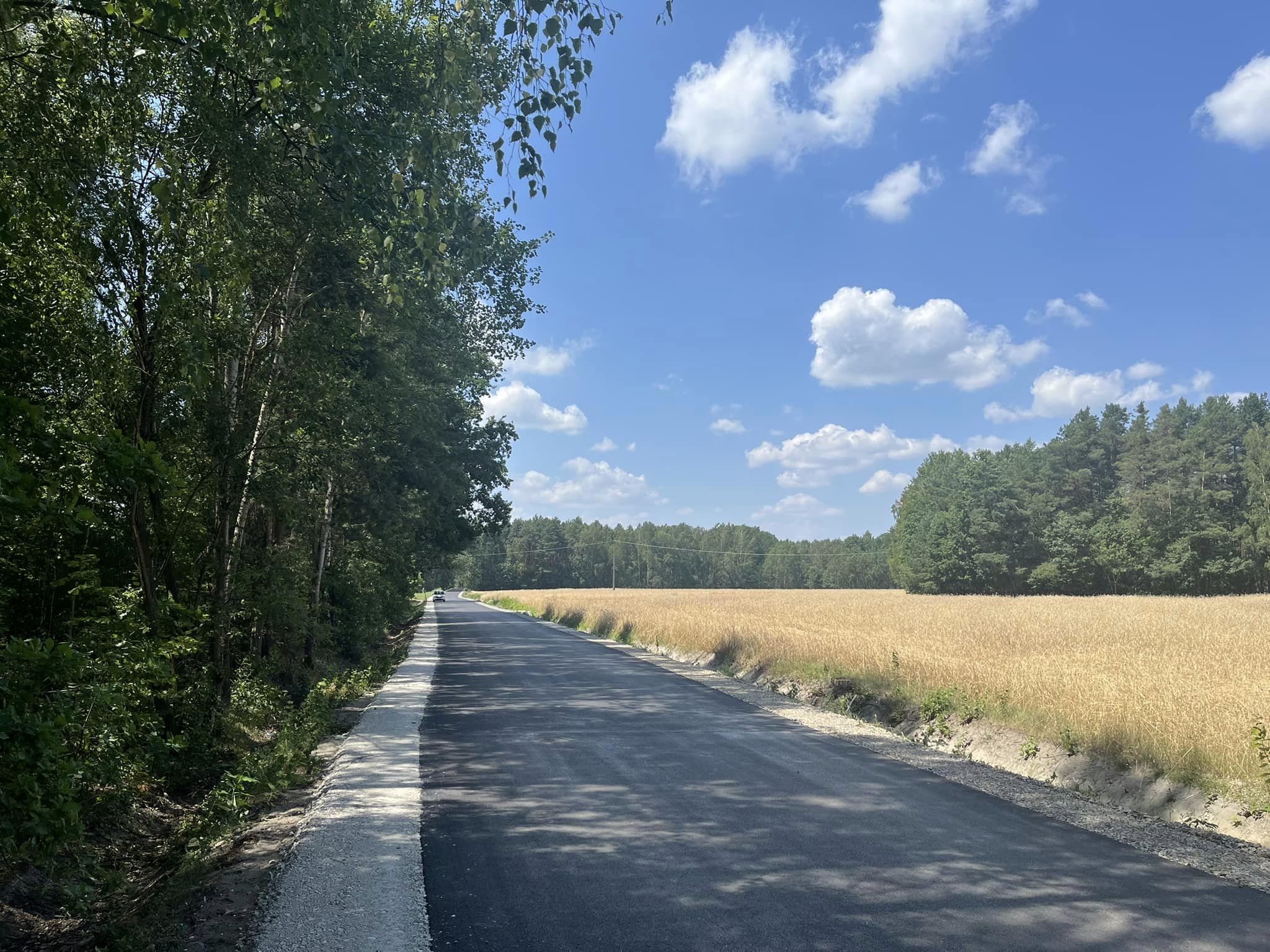 Trwa przebudowa drogi powiatowej relacji Olszowa - Kostrzyn na terenie Gminy Wyśmierzyce.