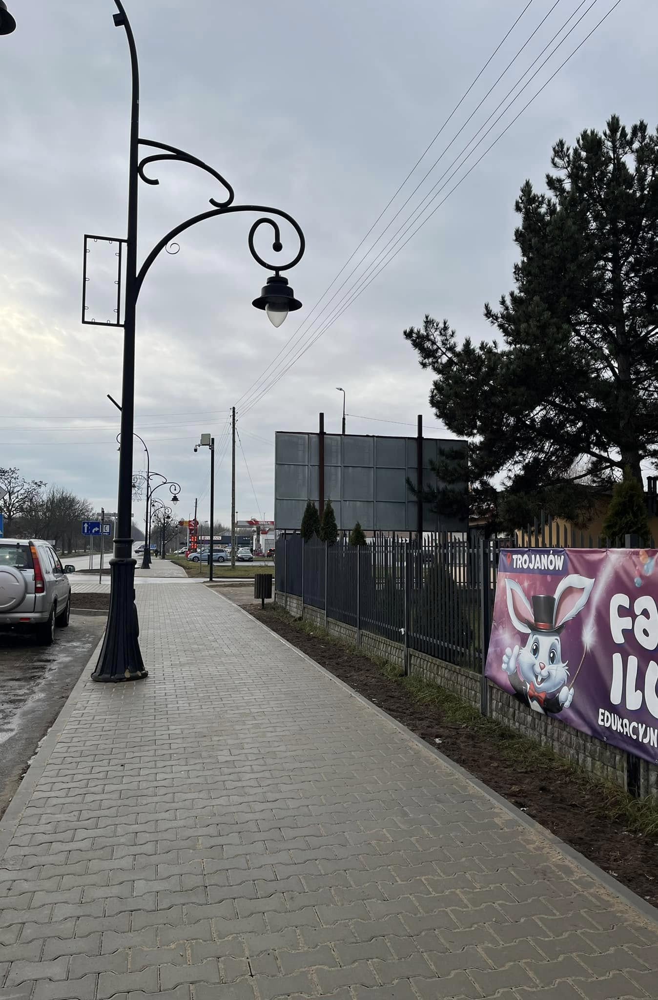 Zakończono prace budowlane przy przebudowie chodnika wzdłuż ul. Krakowskiej w Białobrzegach.