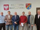 Umowa podpisana – chodnik przy ul. Wareckiej w Stromcu powstanie jeszcze w tym roku!