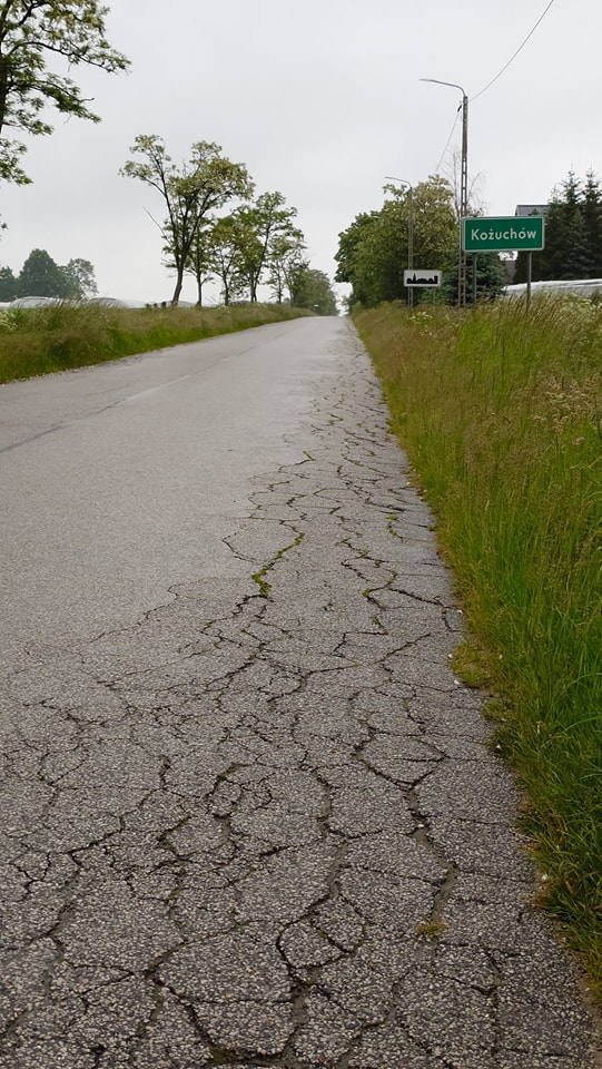 Podpisana umowa na przebudowę drogi powiatowej w Kożuchowie!