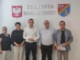 Podpisana umowa na przebudowę drogi powiatowej w Kożuchowie!