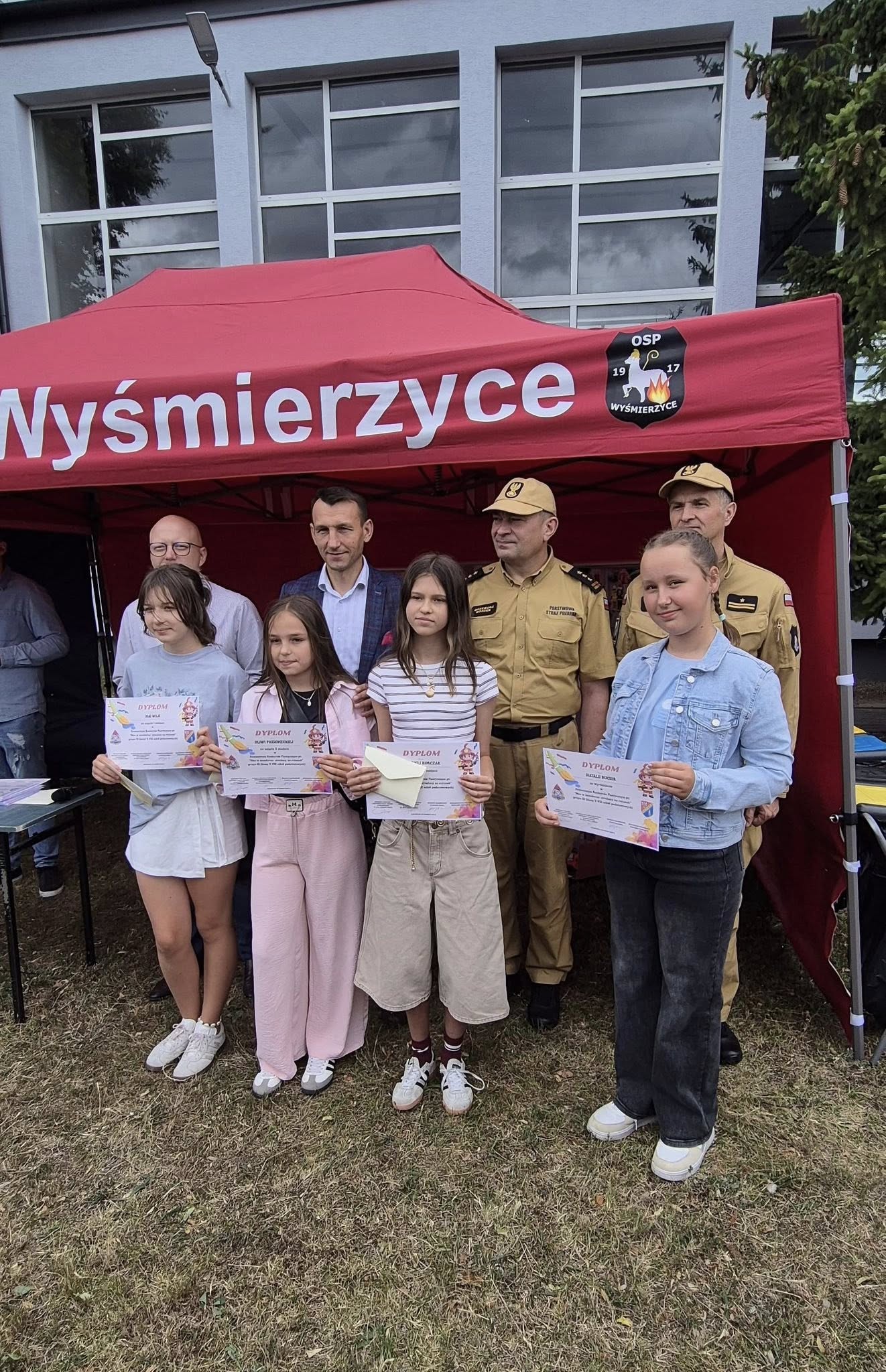 Podsumowanie Powiatowego Konkursu Plastycznego „Moc w mundurze – strażacy na ratunek”