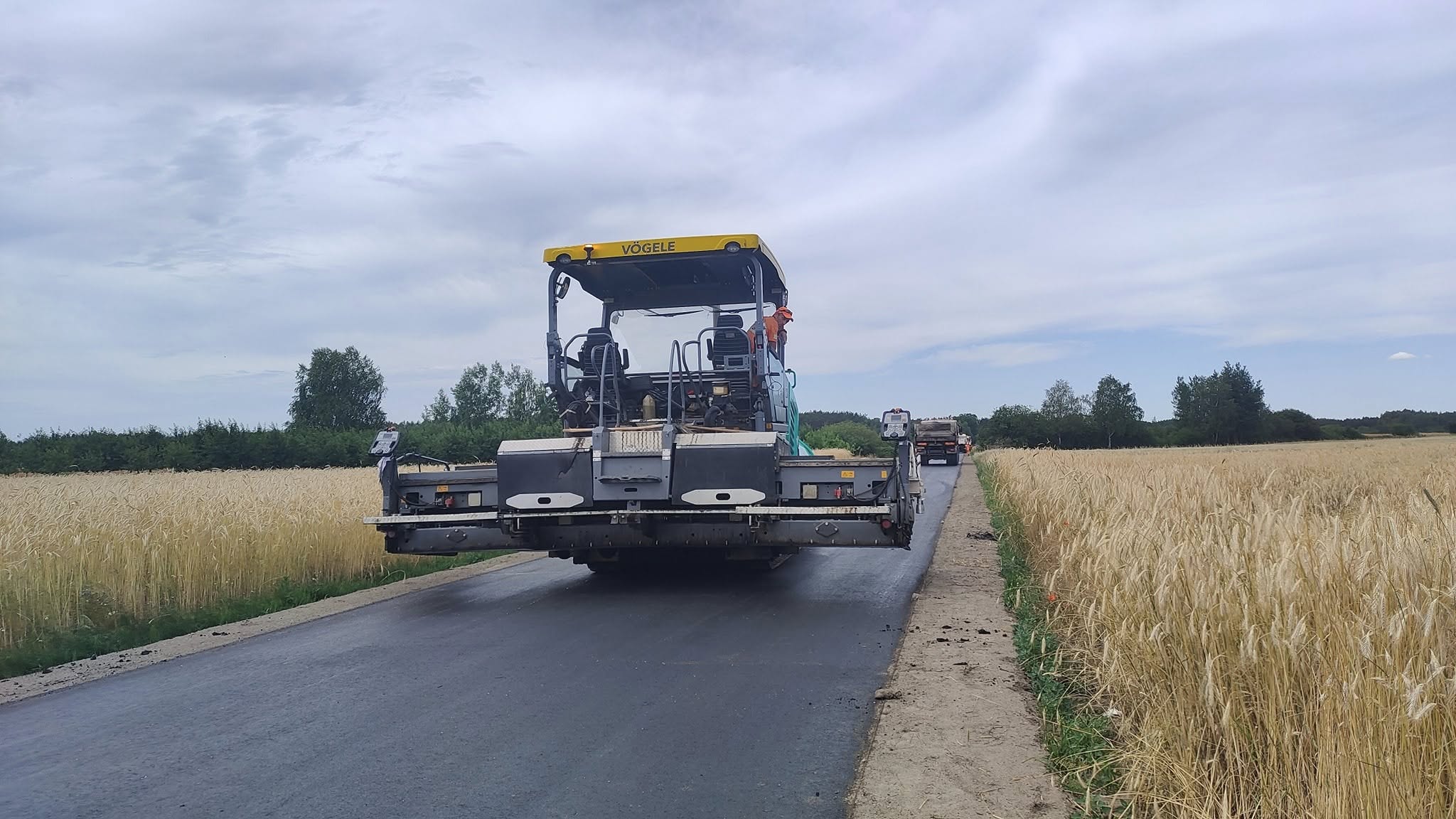 Trwa przebudowa drogi powiatowej na odcinku Brzeska Wola – Bobrek!