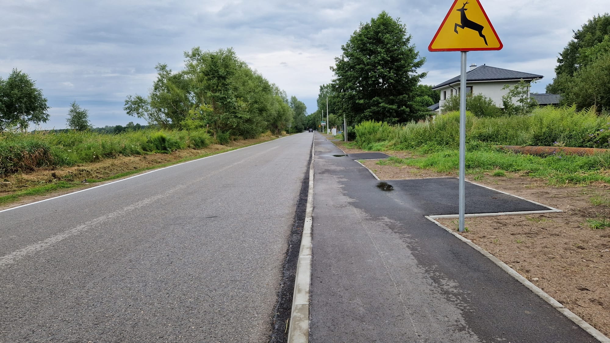 Chodnik przy ul. Wareckiej w Stromcu oficjalnie odebrany!