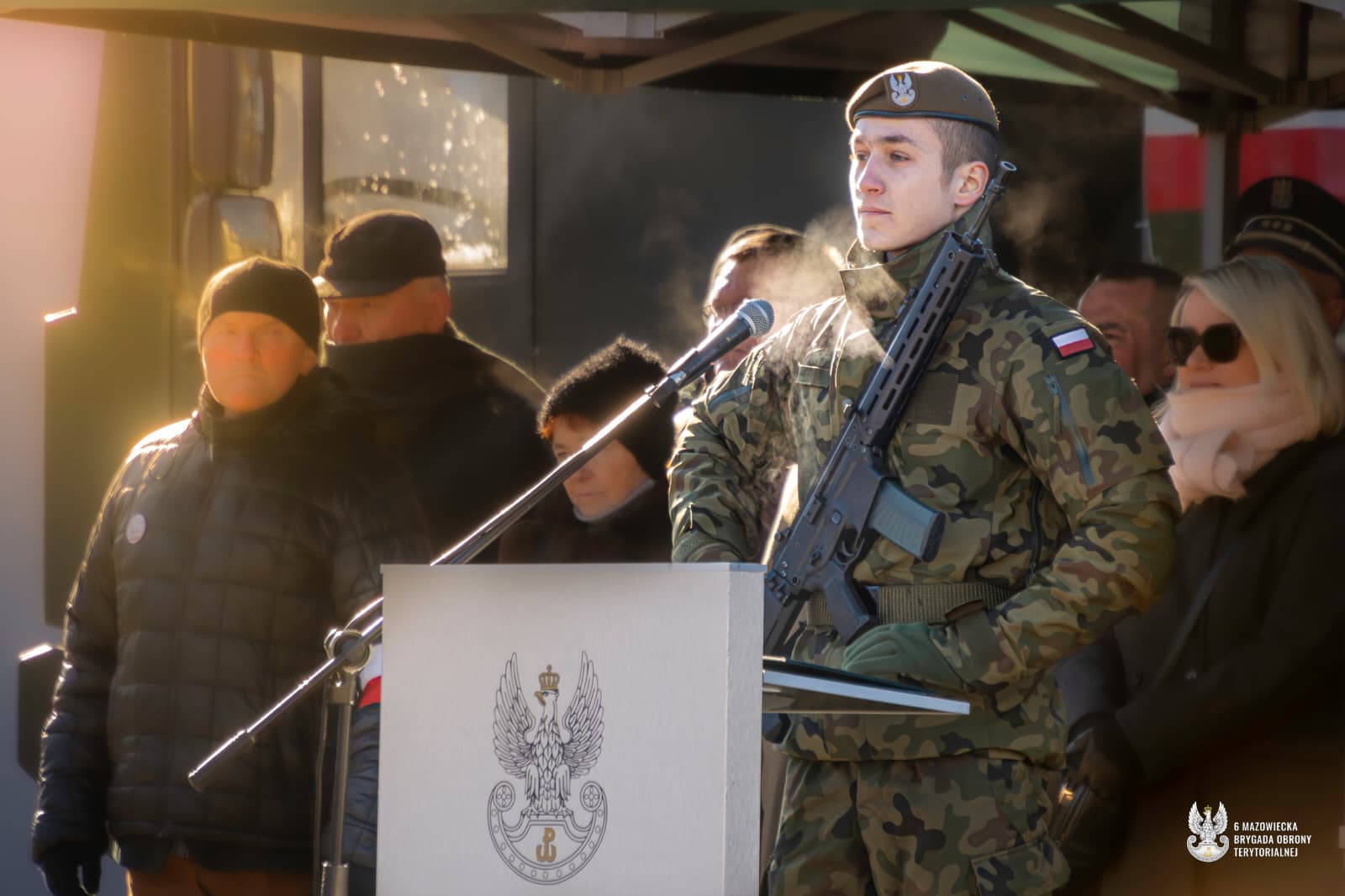 Mróz na polikach i ciepło w sercach! Żołnierze 6MBOT złożyli przysięgę