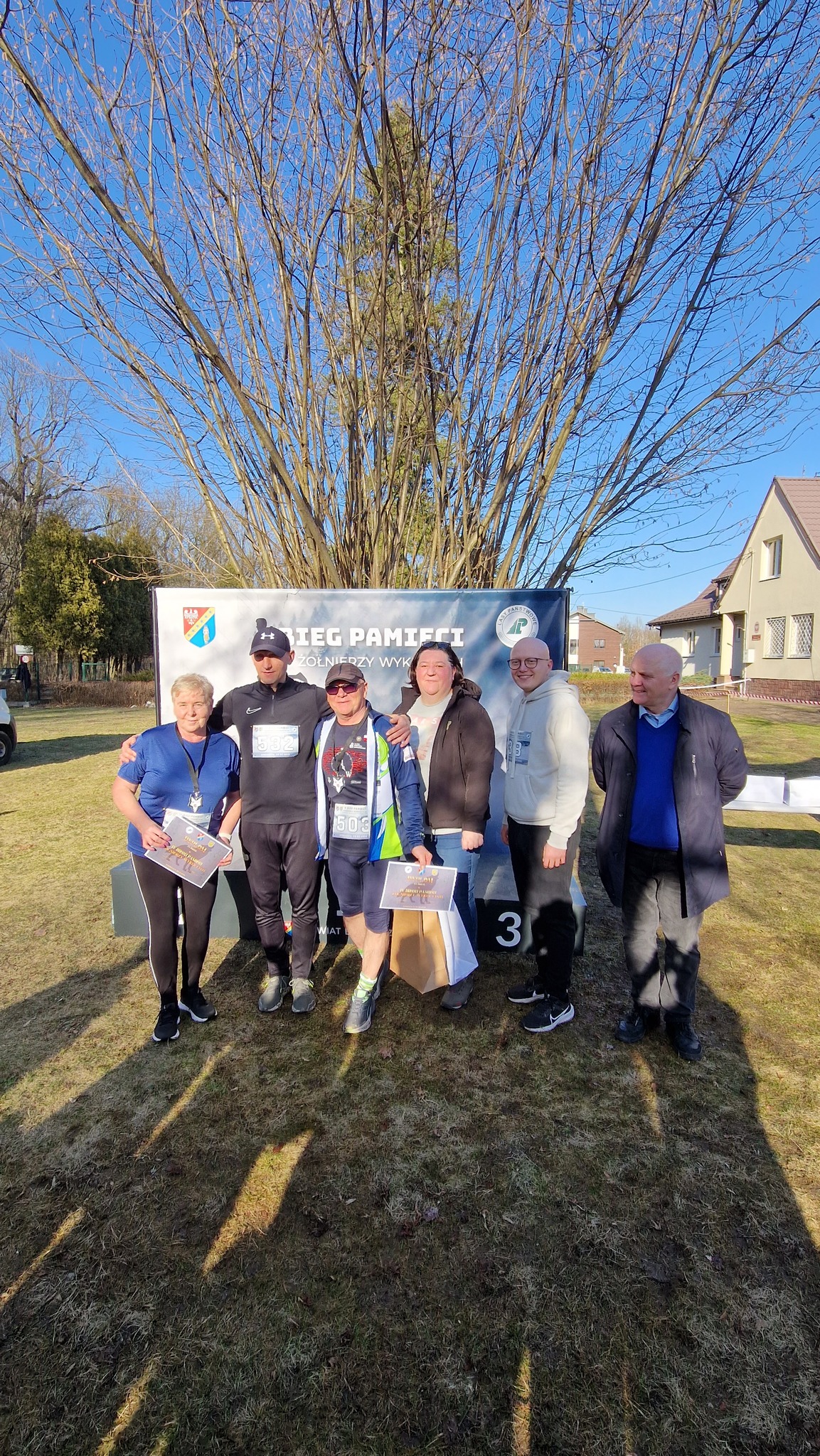 🤍❤️ IV edycja Biegu Pamięci Żołnierzy Wyklętych upamiętniła w Powiecie Białobrzeskim gajowego Bolesława Paszkowskiego ps. Poziomka oraz Aleksandra Młyńskiego ps. Drągal. 🤍❤️