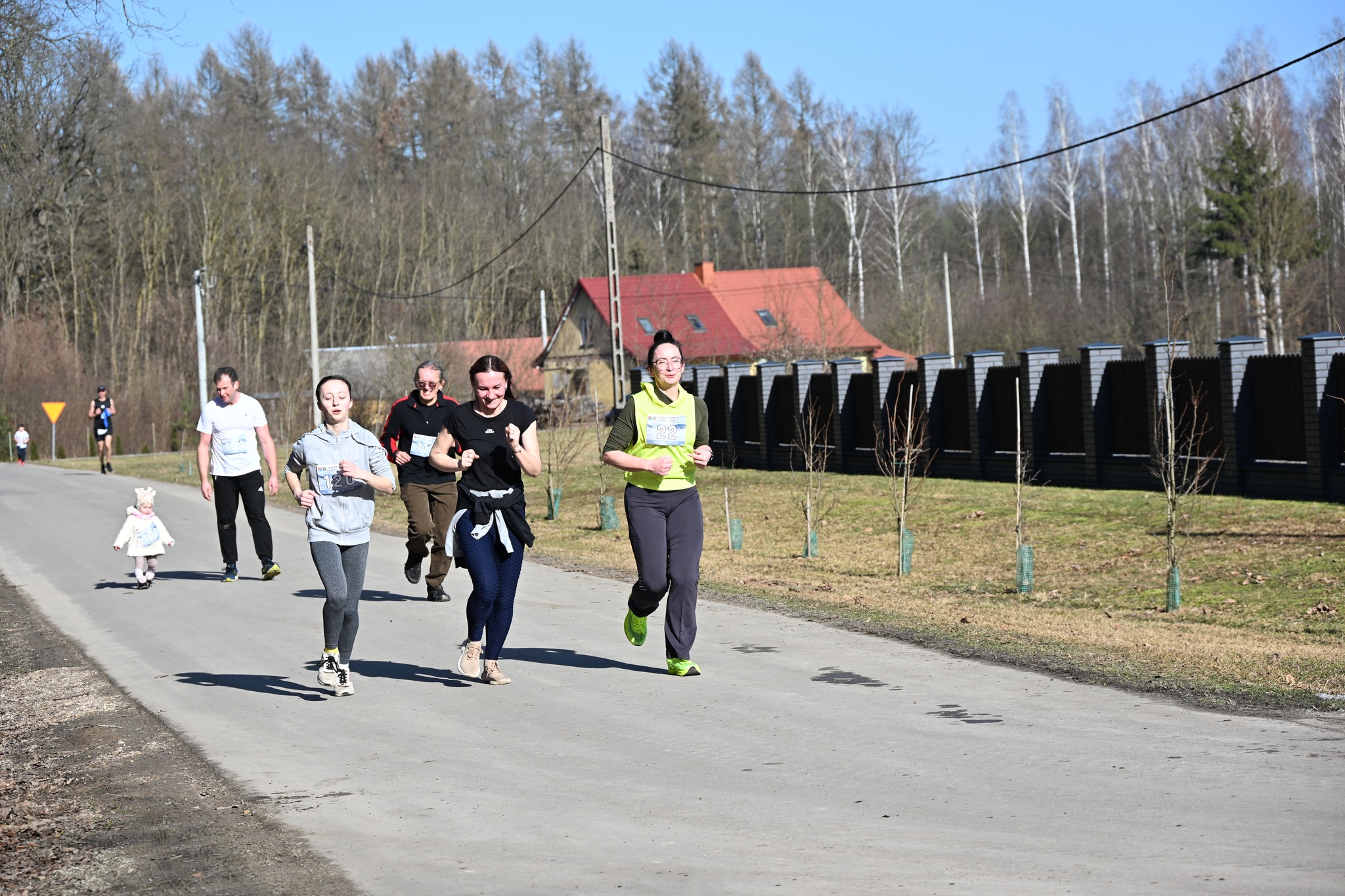🤍❤️ IV edycja Biegu Pamięci Żołnierzy Wyklętych upamiętniła w Powiecie Białobrzeskim gajowego Bolesława Paszkowskiego ps. Poziomka oraz Aleksandra Młyńskiego ps. Drągal. 🤍❤️