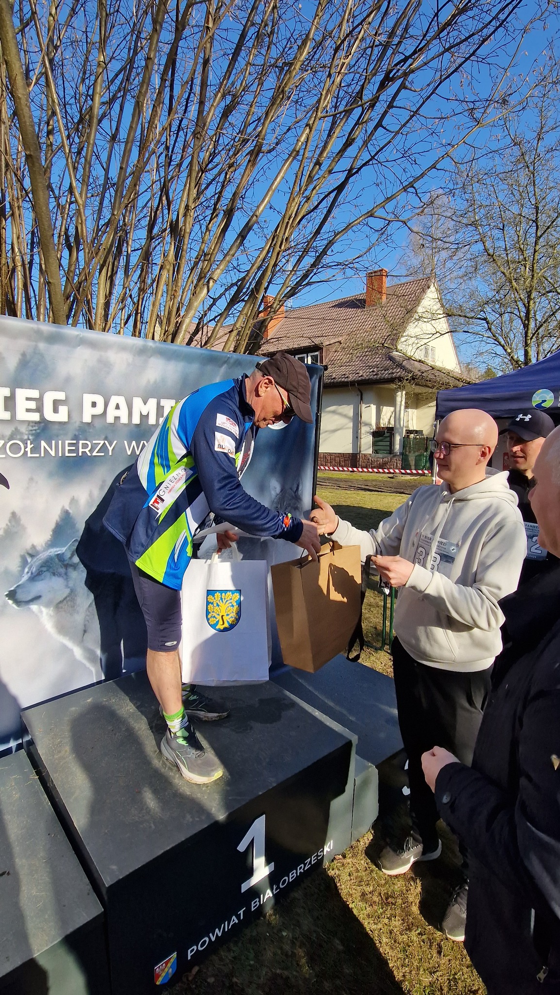 🤍❤️ IV edycja Biegu Pamięci Żołnierzy Wyklętych upamiętniła w Powiecie Białobrzeskim gajowego Bolesława Paszkowskiego ps. Poziomka oraz Aleksandra Młyńskiego ps. Drągal. 🤍❤️