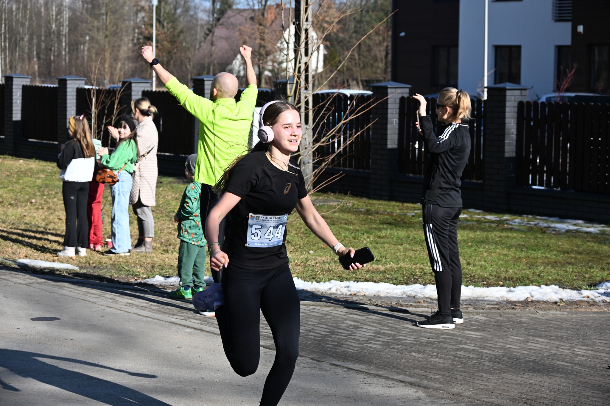 🤍❤️ IV edycja Biegu Pamięci Żołnierzy Wyklętych upamiętniła w Powiecie Białobrzeskim gajowego Bolesława Paszkowskiego ps. Poziomka oraz Aleksandra Młyńskiego ps. Drągal. 🤍❤️