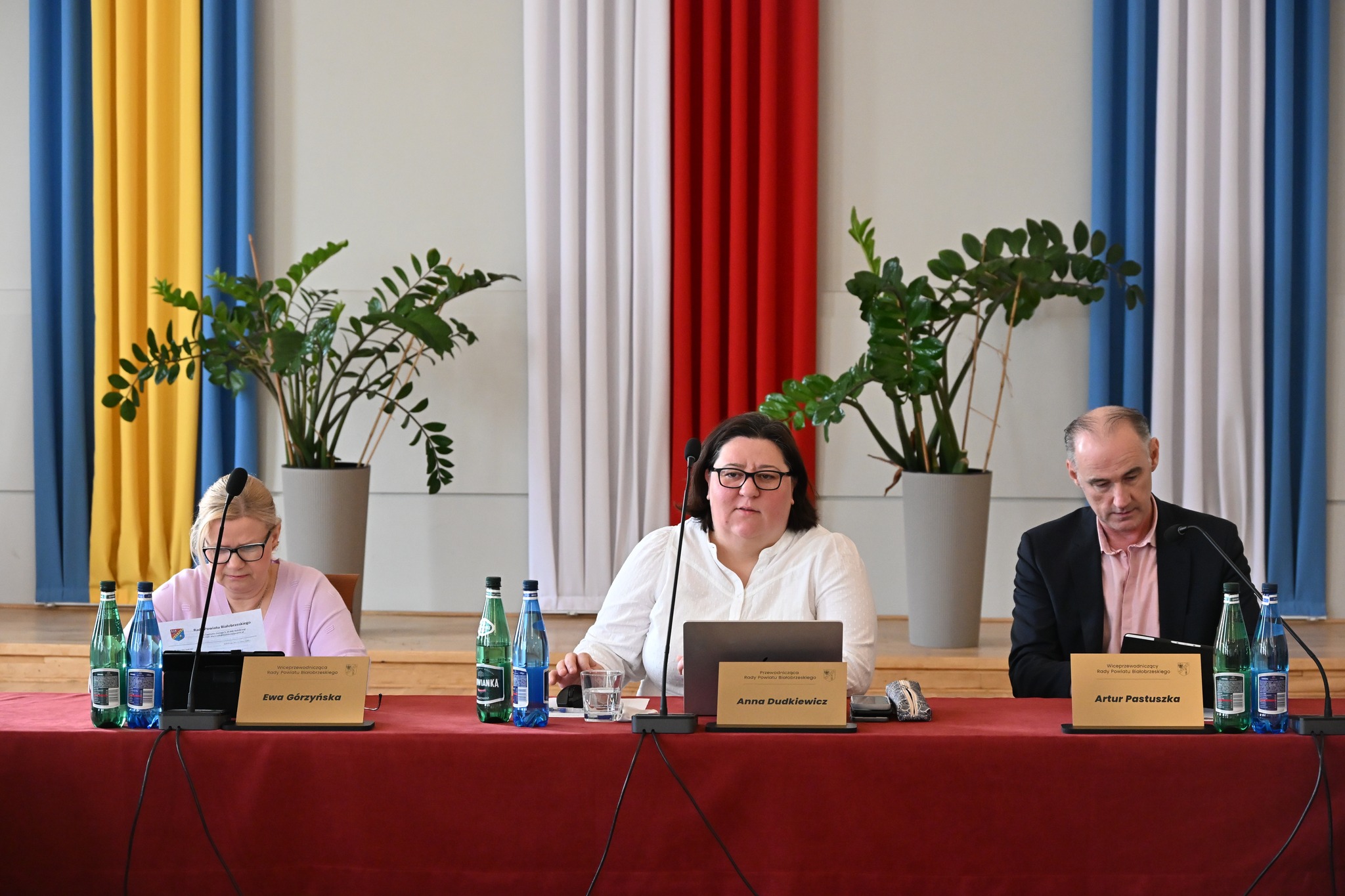 📅 W poniedziałek, 16 marca 2026 roku odbyła się XXIV Sesja Rady Powiatu Białobrzeskiego. 🤚