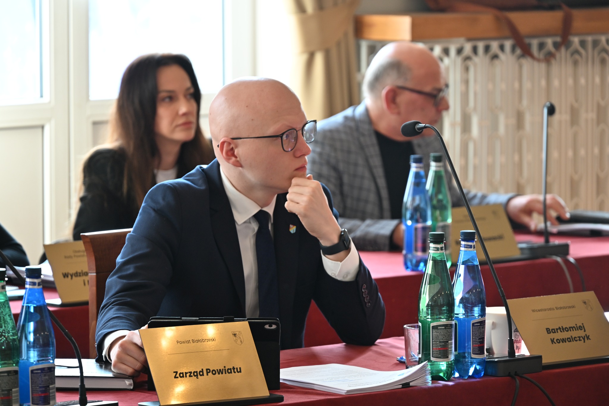 📅 W poniedziałek, 16 marca 2026 roku odbyła się XXIV Sesja Rady Powiatu Białobrzeskiego. 🤚