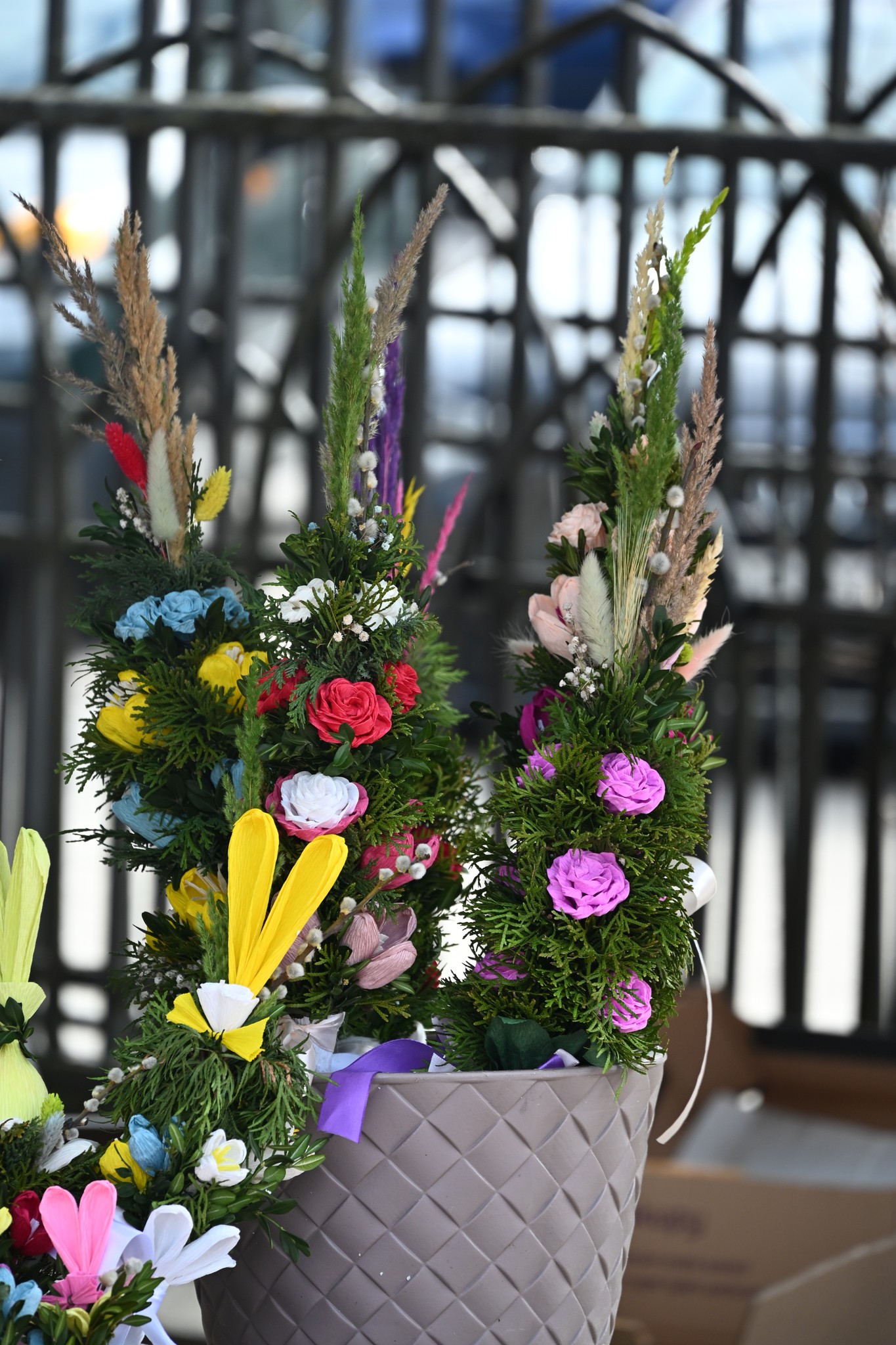 🌿🐣 22 marca - tradycyjnie na tydzień przed Niedzielą Palmową - na placu kościelnym przy Kościele Parafialnym Parafia Świętej Trójcy w Białobrzegach odbył się Powiatowy Kiermasz Wielkanocny Kół Gospodyń Wiejskich z terenu Powiatu Białobrzeskiego. 🌿🐣