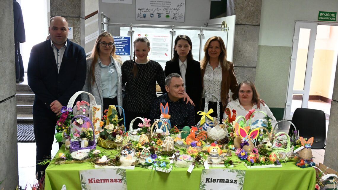 Kiermasz ozdób wielkanocnych i świątecznego rękodzieła