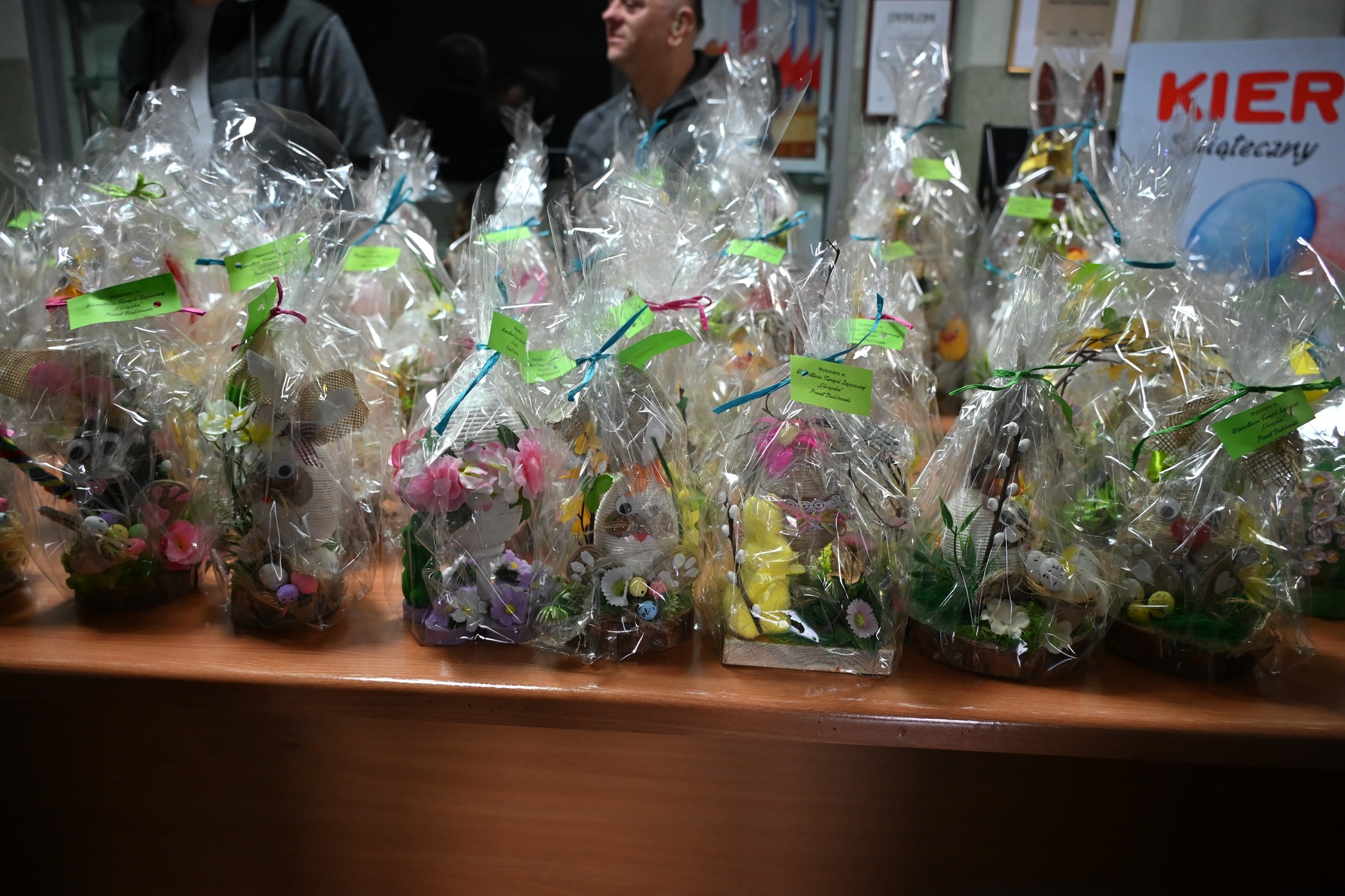 Tradycyjnie w okresie przedświątecznym gościmy w budynku przy Pl. Zygmunta Starego 9 uczestników i opiekunów Warsztat Terapii Zajęciowej "Olszynka". Nie mogło być inaczej w roku bieżącym.