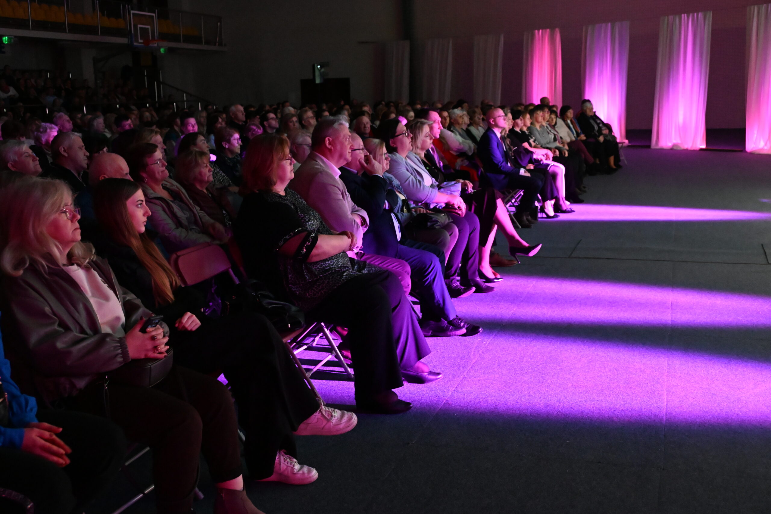 ✨💫 15 marca 2026 roku w Hala Sportowa w Białobrzegach odbył się wyjątkowy Dzień Kobiet z Powiatem Białobrzeskim. 💫✨