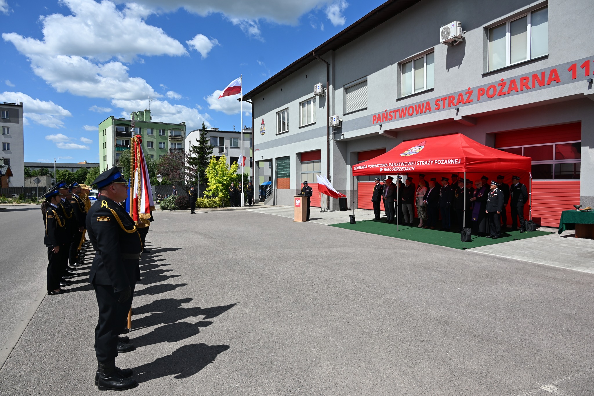 🚒 29 maja 2026 roku w Komendzie Powiatowej PSP w Białobrzegach odbył się uroczysty apel z okazji Dnia Strażaka.👨‍🚒 W uroczystości Powiat Białobrzeski reprezentował wicestarosta Bartłomiej Kowalczyk.