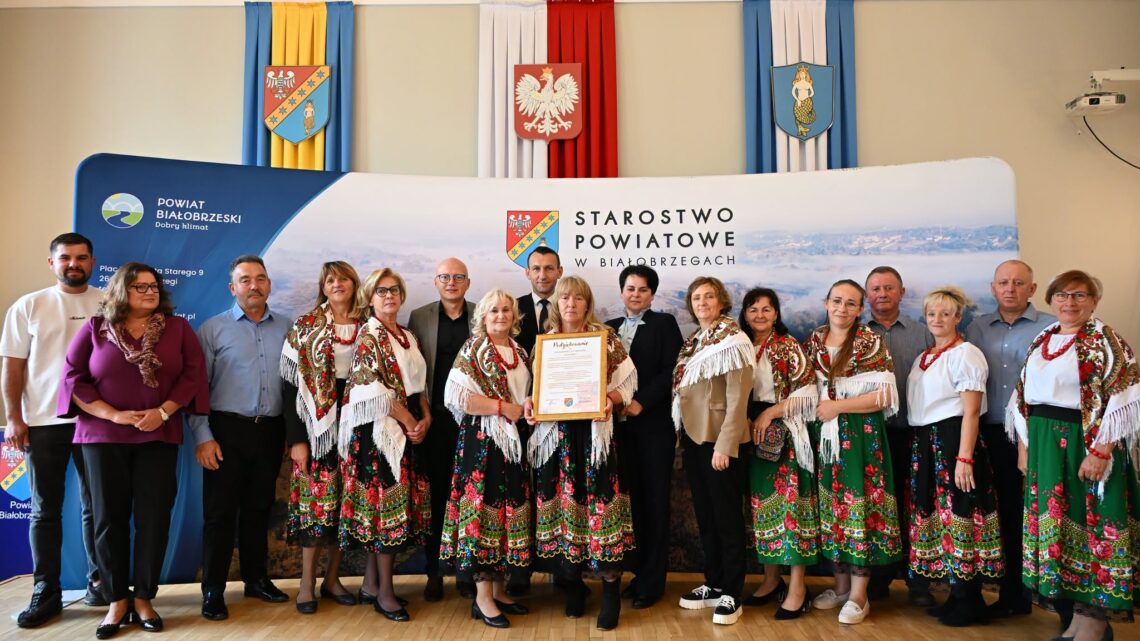 🏆 Mistrzowie Województwa Mazowieckiego z wizytą w Starostwie Powiatowym w Białobrzegach. 🌾